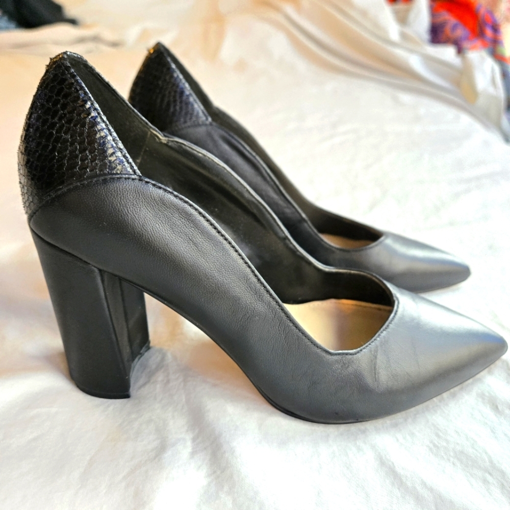 Nine West Aileen Block Heel sz 7.5 Black Snakeskin